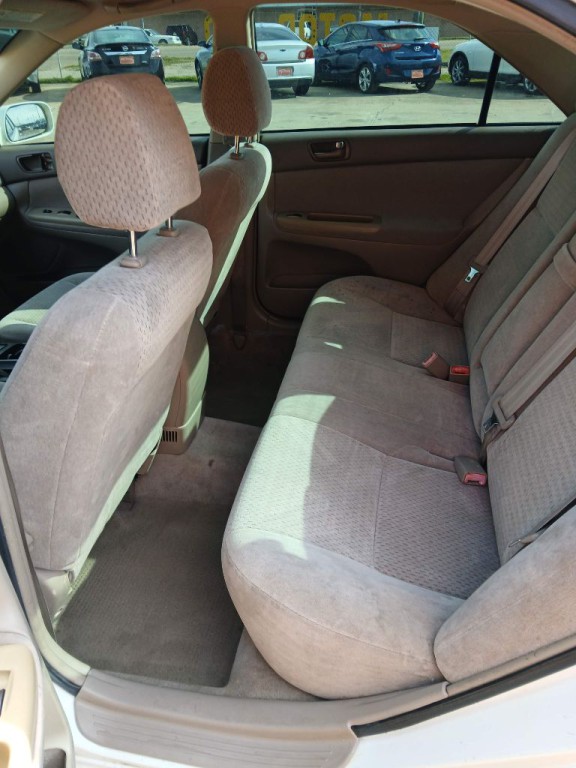 2003 Toyota Camry Image 6