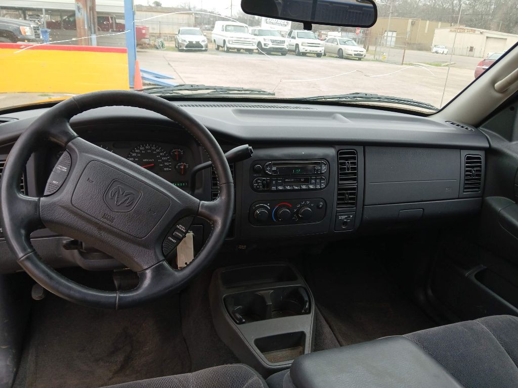 2004 Dodge Dakota Image 6