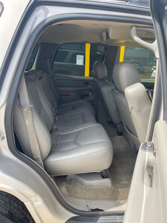 2006 GMC Yukon Image 4