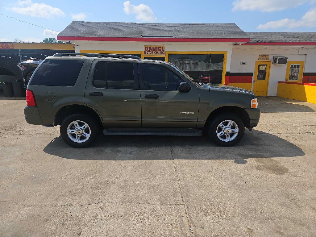 2004 Ford Explorer Image 5