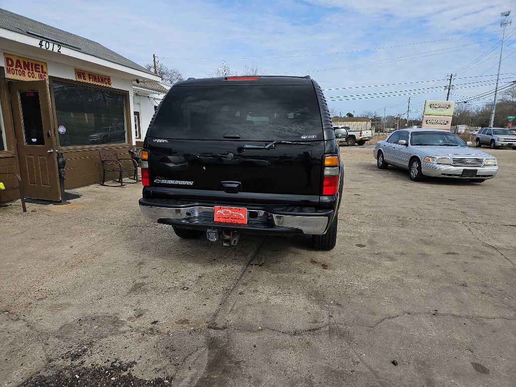 2006 Chevrolet Suburban Image 3