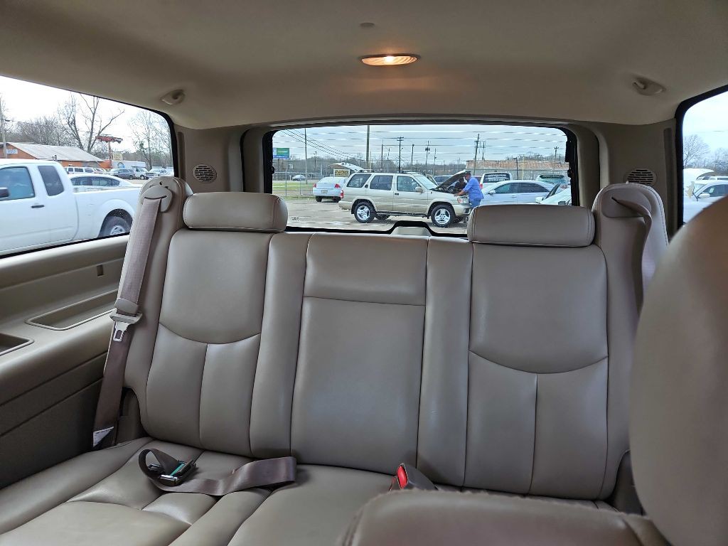 2006 Chevrolet Suburban Image 19