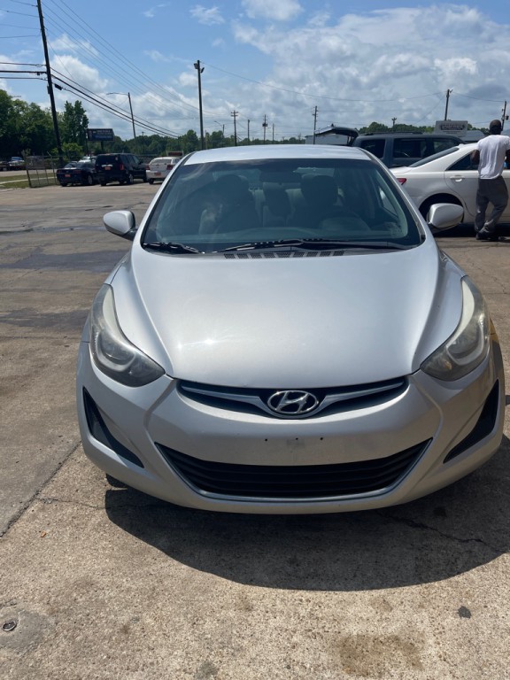 2014 Hyundai Elantra Image 2