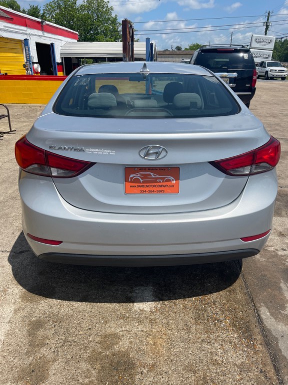 2014 Hyundai Elantra Image 3