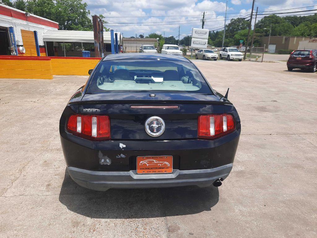 2010 Ford Mustang Image 3