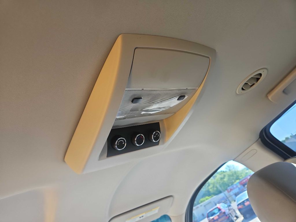 2007 Chevrolet Tahoe Image 15