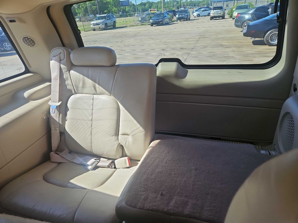 2002 Cadillac Escalade Image 15
