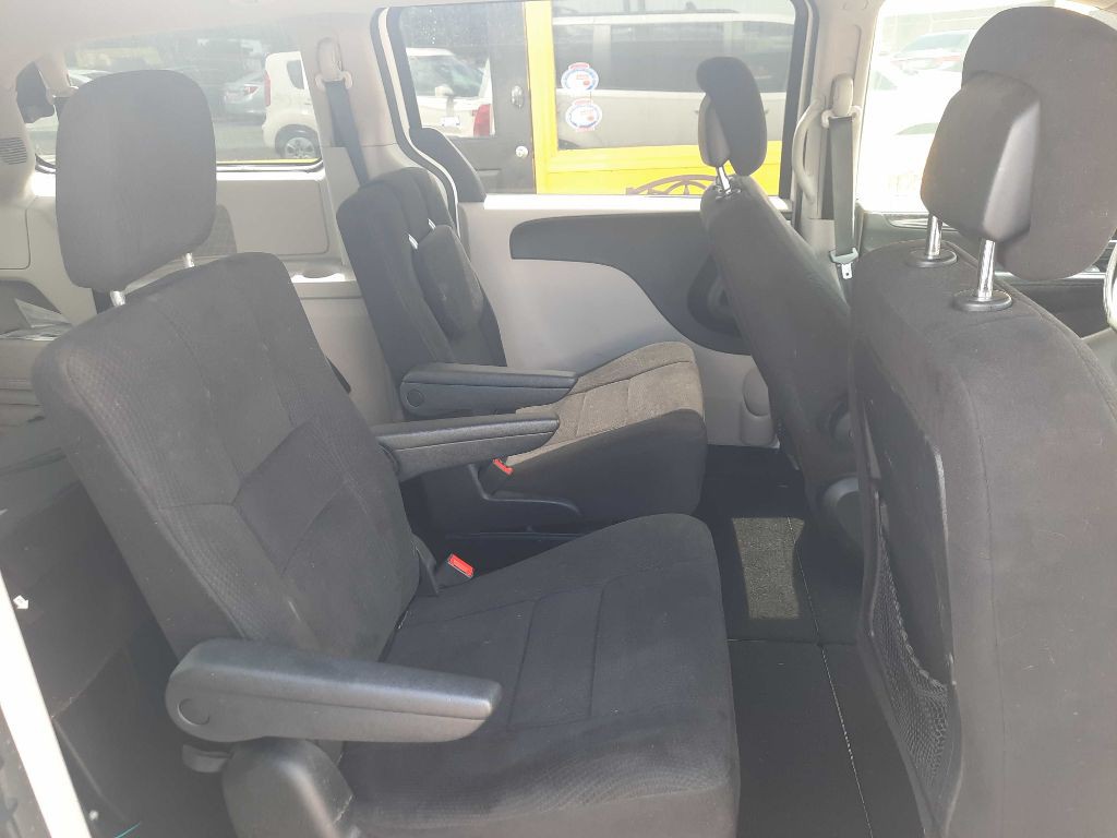 2011 Dodge Grand Caravan Image 7