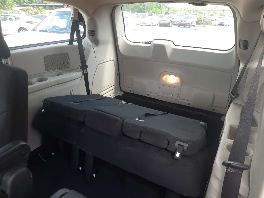 2011 Dodge Grand Caravan Image 8