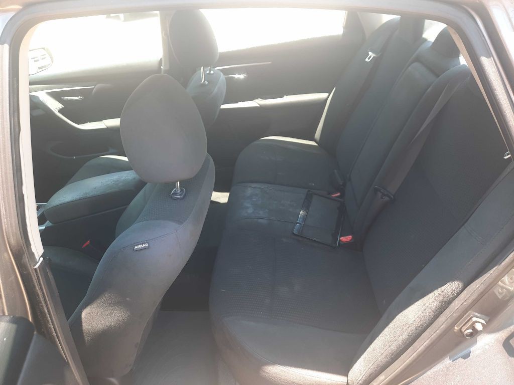 2015 Nissan Altima Image 3