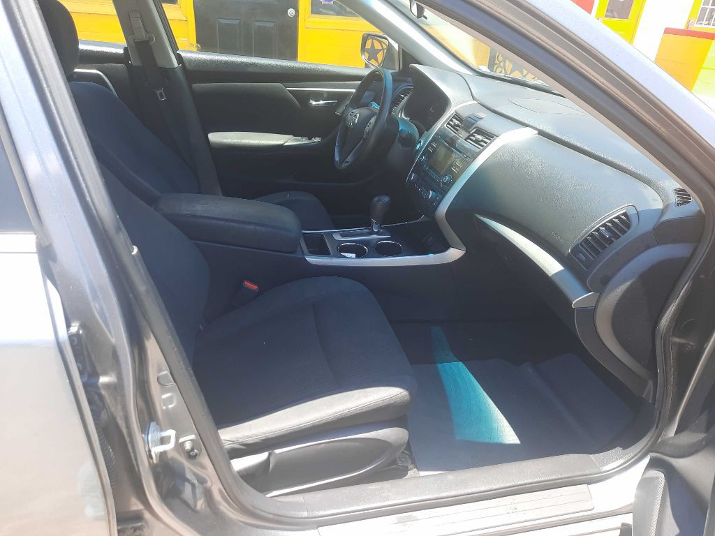 2015 Nissan Altima Image 6