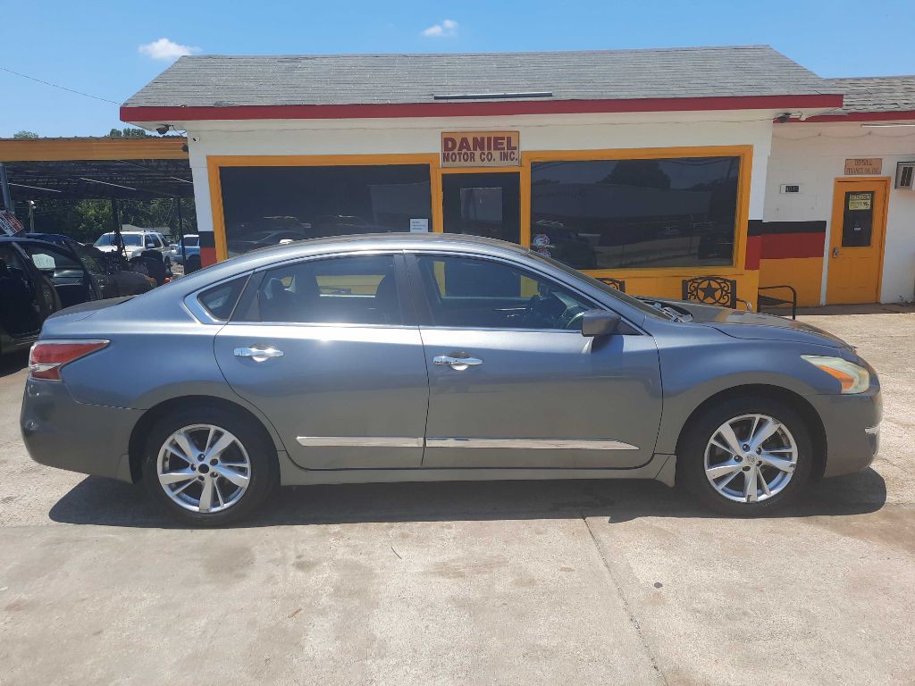 2015 Nissan Altima Image 7