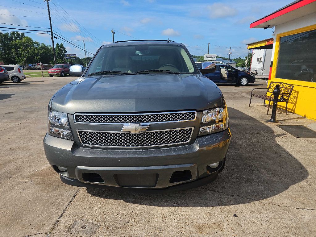 2011 Chevrolet Tahoe Image 1