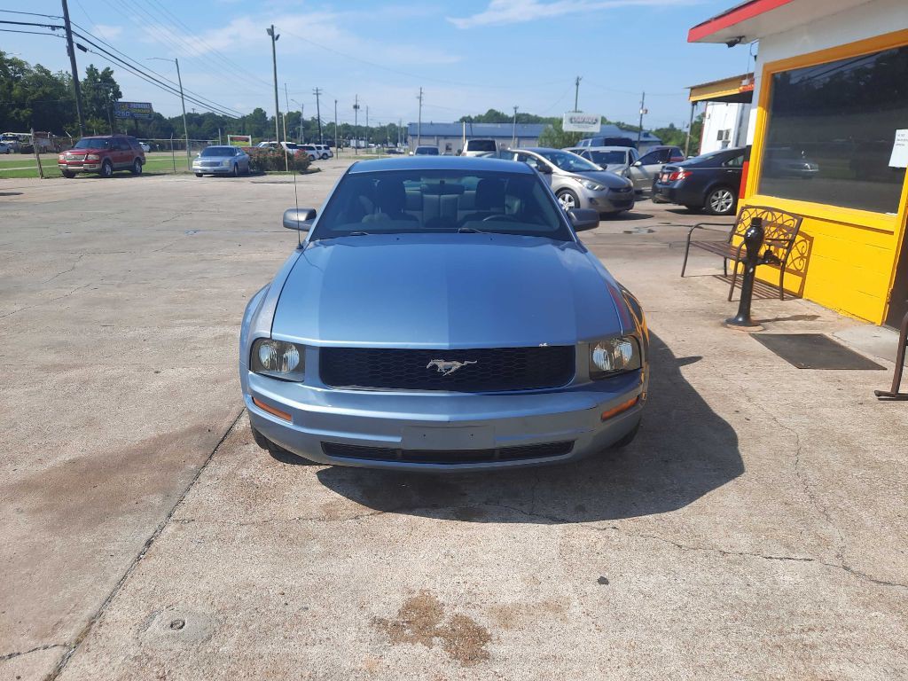 2005 Ford Mustang Image 4