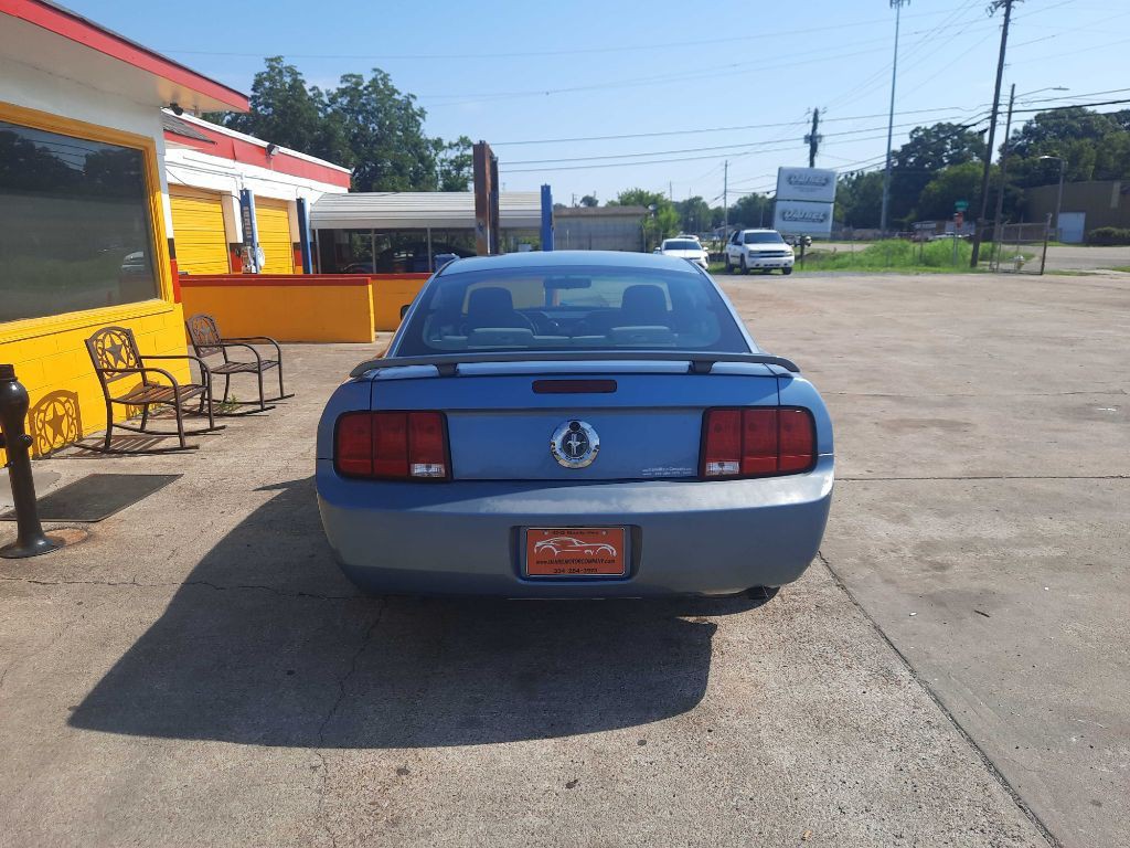 2005 Ford Mustang Image 5