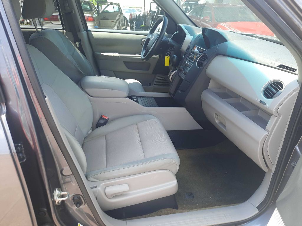 2015 Honda Pilot Image 9