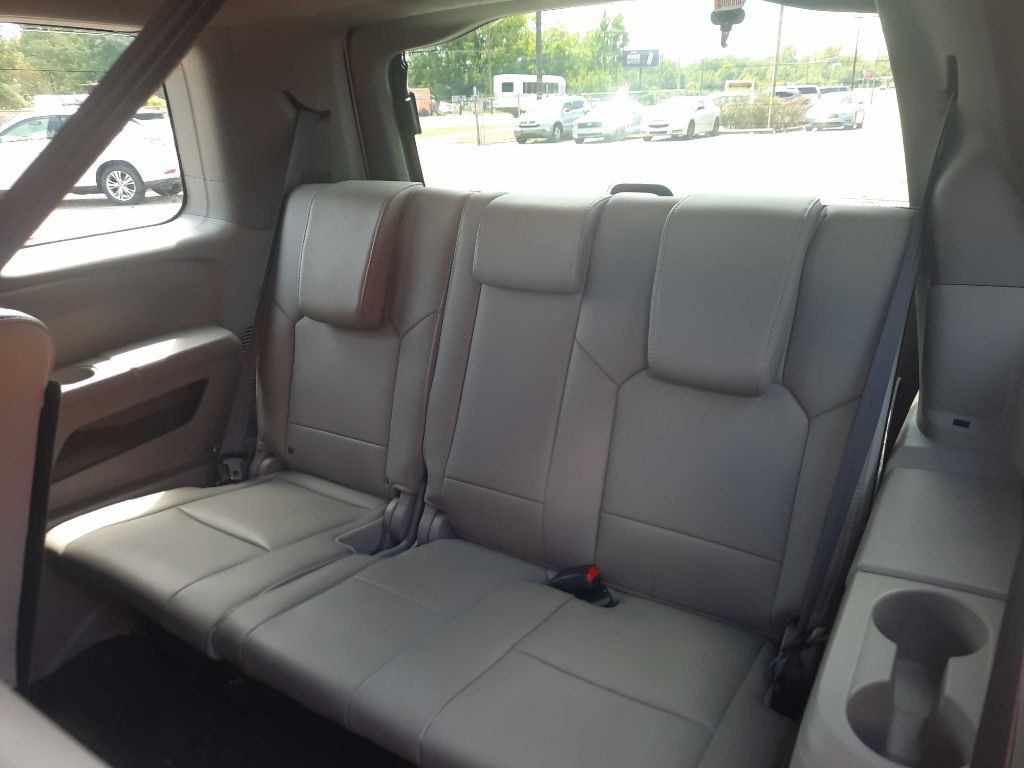 2015 Honda Pilot Image 8