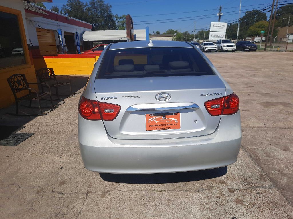 2010 Hyundai Elantra Image 3