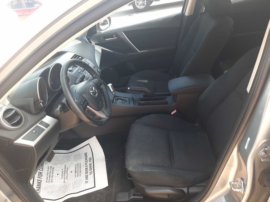 2012 Mazda Mazda3 Image 3