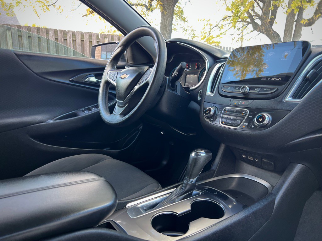 2022 Chevrolet Malibu Image 28