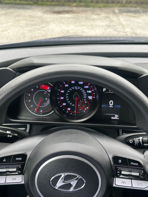 2022 Hyundai Elantra Image 9