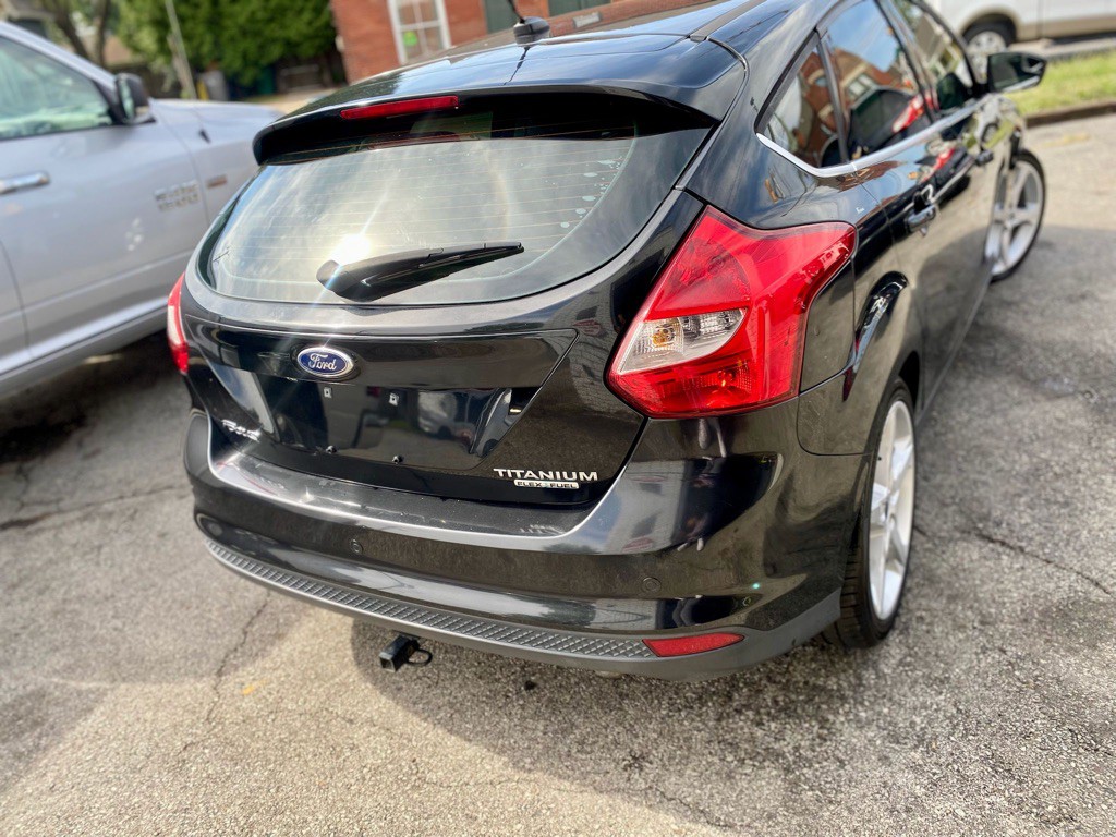 2015 Ford Escape Image 2