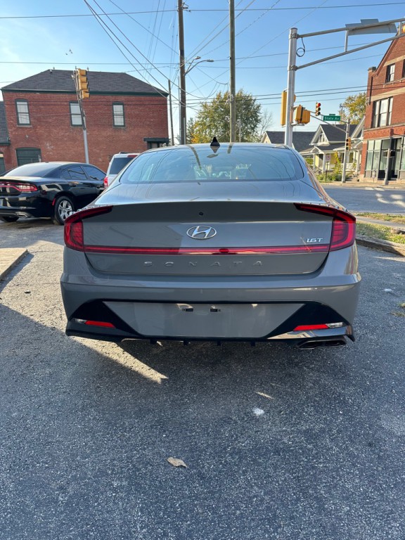 2021 Hyundai Sonata Image 2