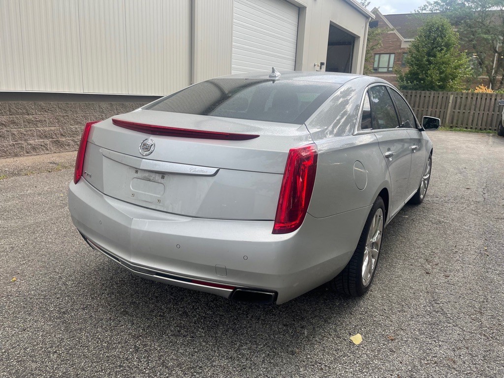 2013 Cadillac XTS Image 3