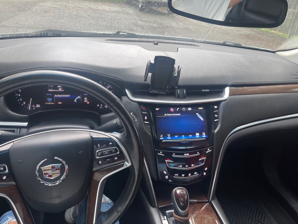 2013 Cadillac XTS Image 11