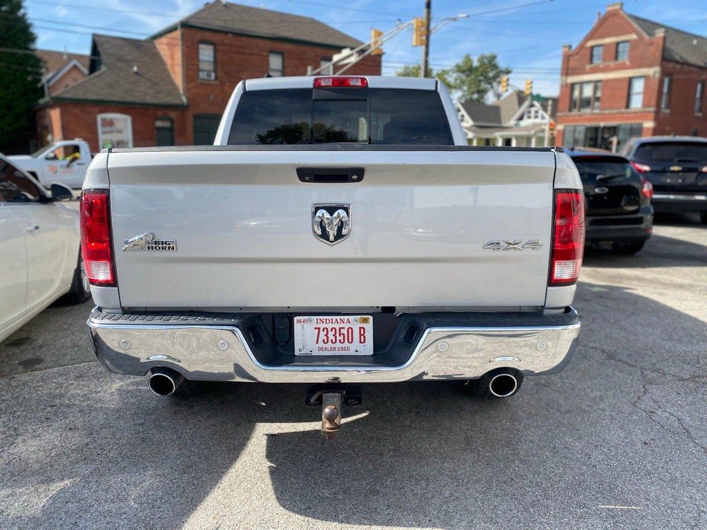2015 RAM 1500 Image 3