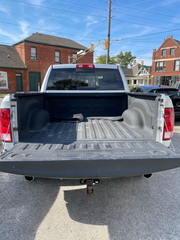 2015 RAM 1500 Image 9