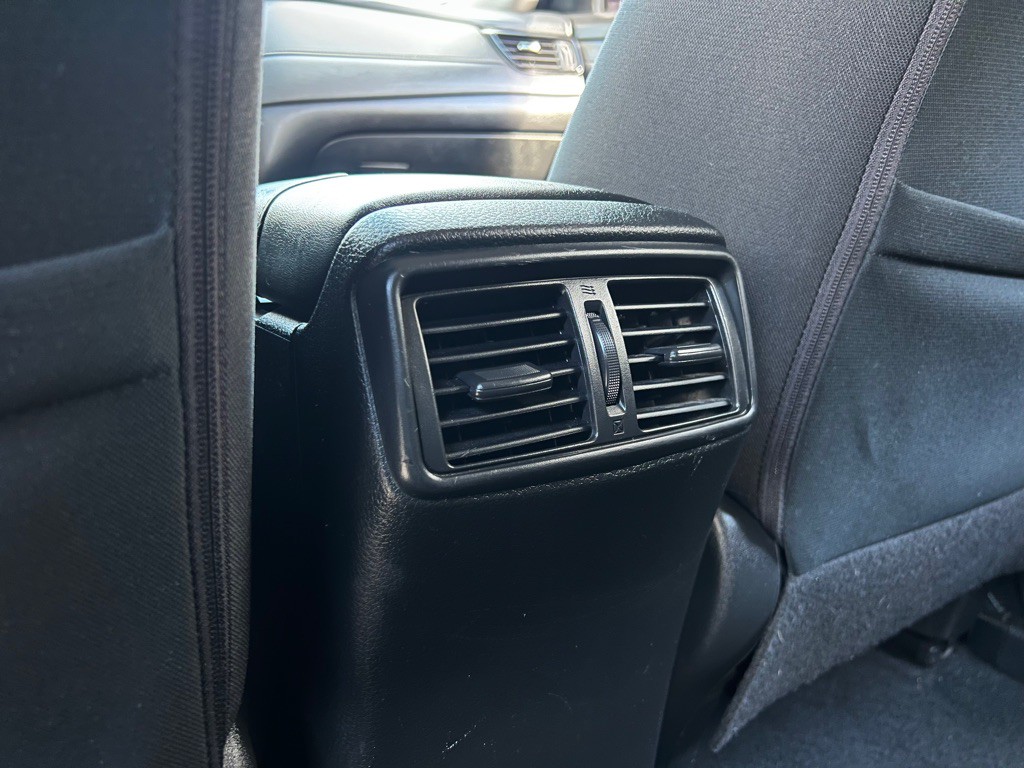 2020 Nissan Rogue Image 15