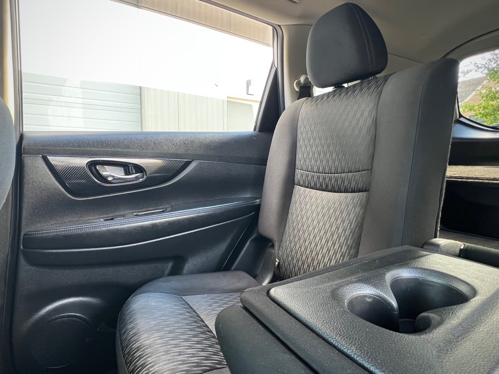 2020 Nissan Rogue Image 16