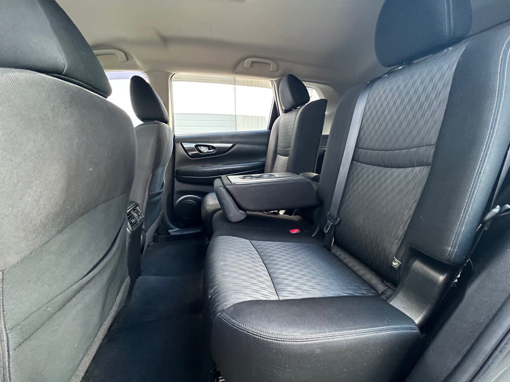 2020 Nissan Rogue Image 18