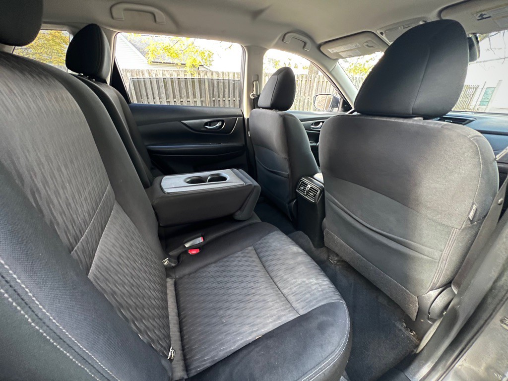 2020 Nissan Rogue Image 21