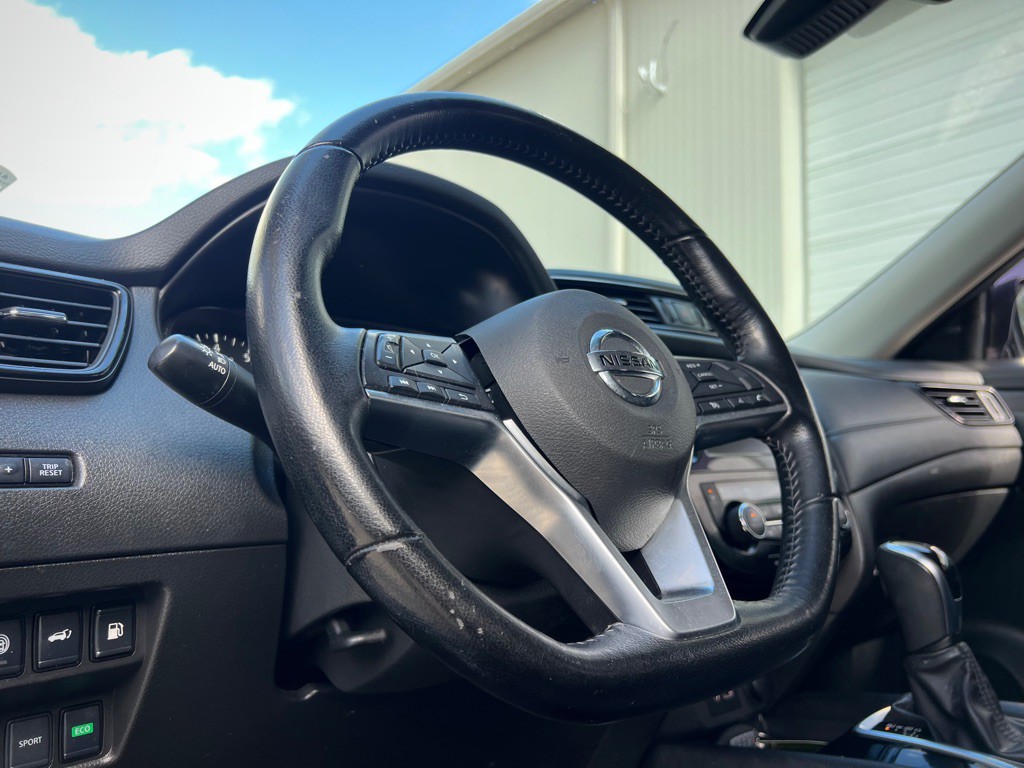 2020 Nissan Rogue Image 28