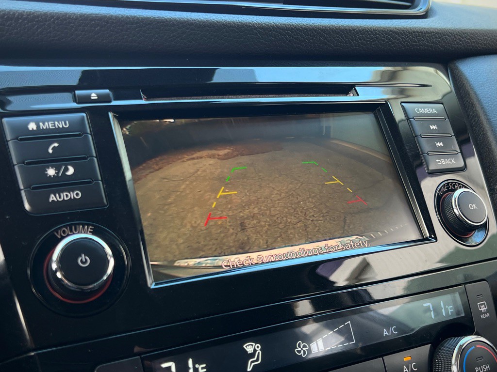 2020 Nissan Rogue Image 40