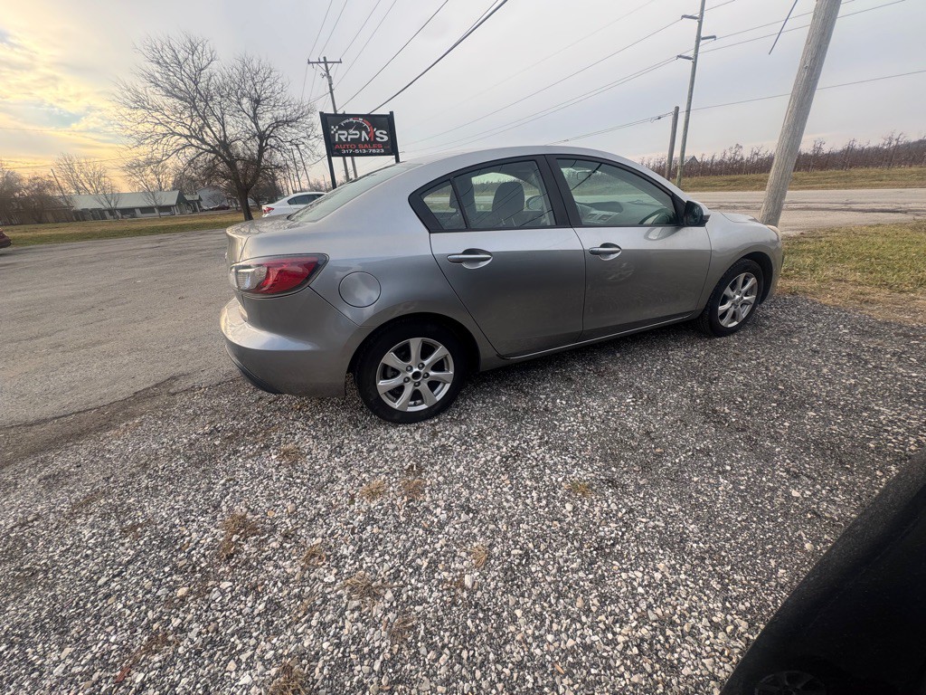 2011 Mazda Mazda3 Image 3