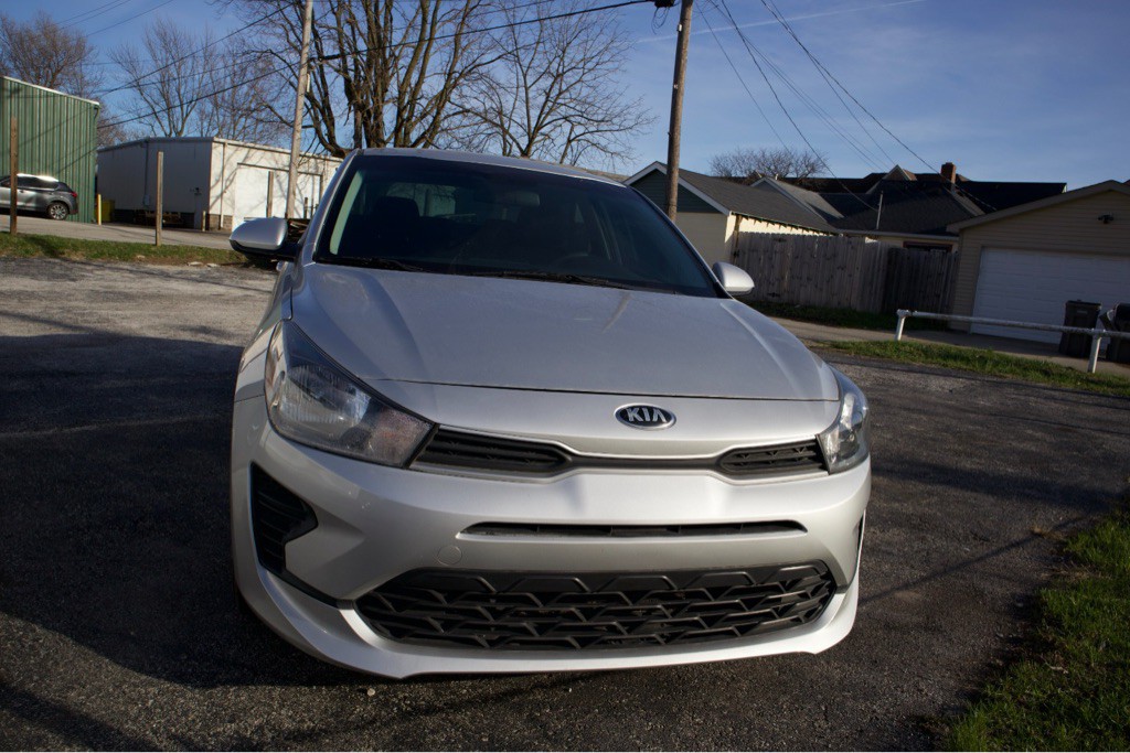 2021 Kia Rio Image 2