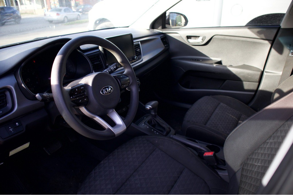 2021 Kia Rio Image 4