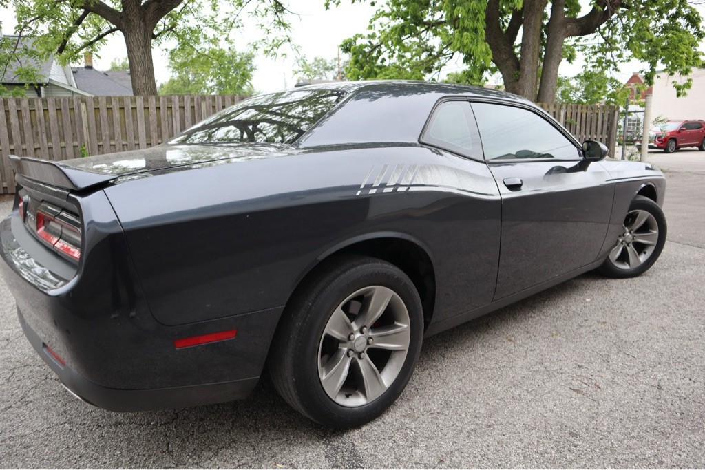 2019 Dodge Challenger Image 4