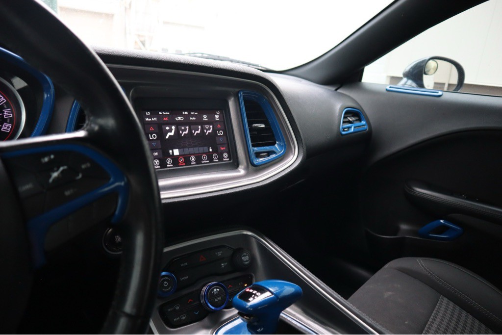 2019 Dodge Challenger Image 9