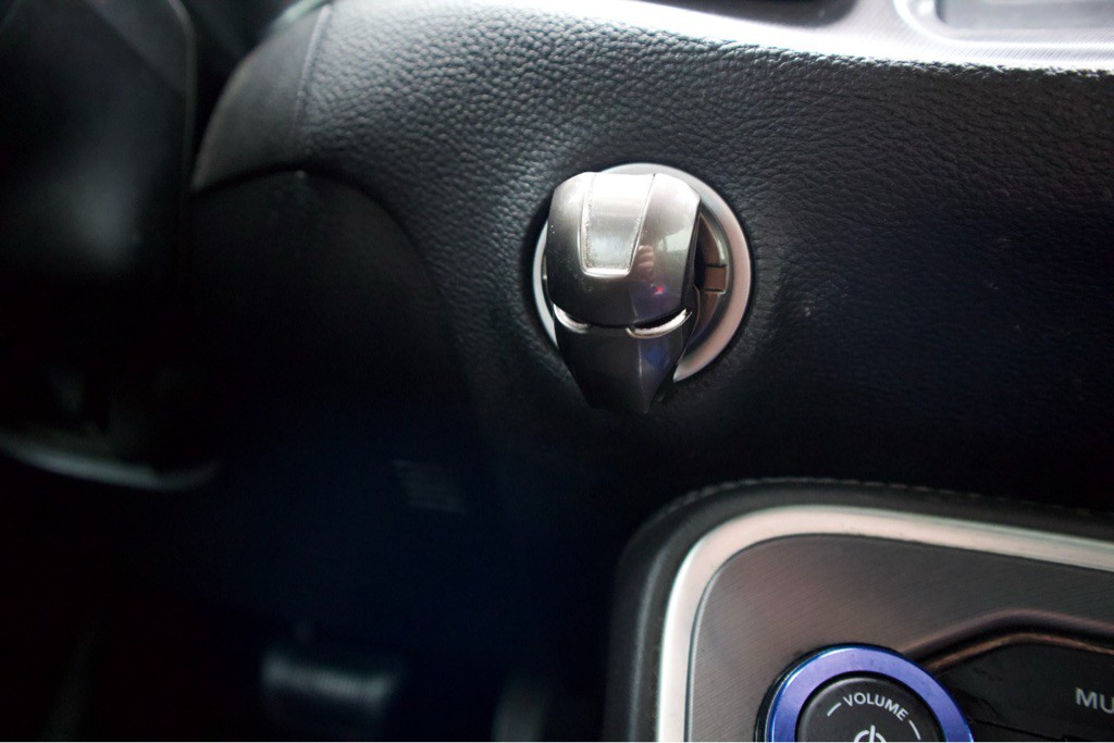 2019 Dodge Challenger Image 13