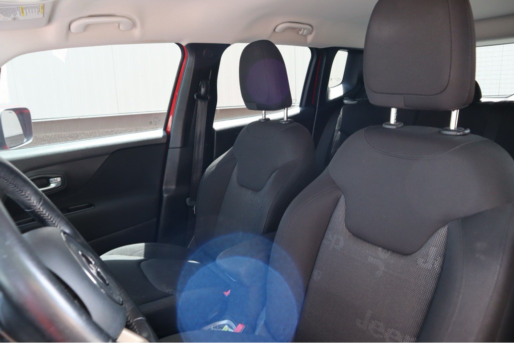 2017 Jeep Renegade Image 8