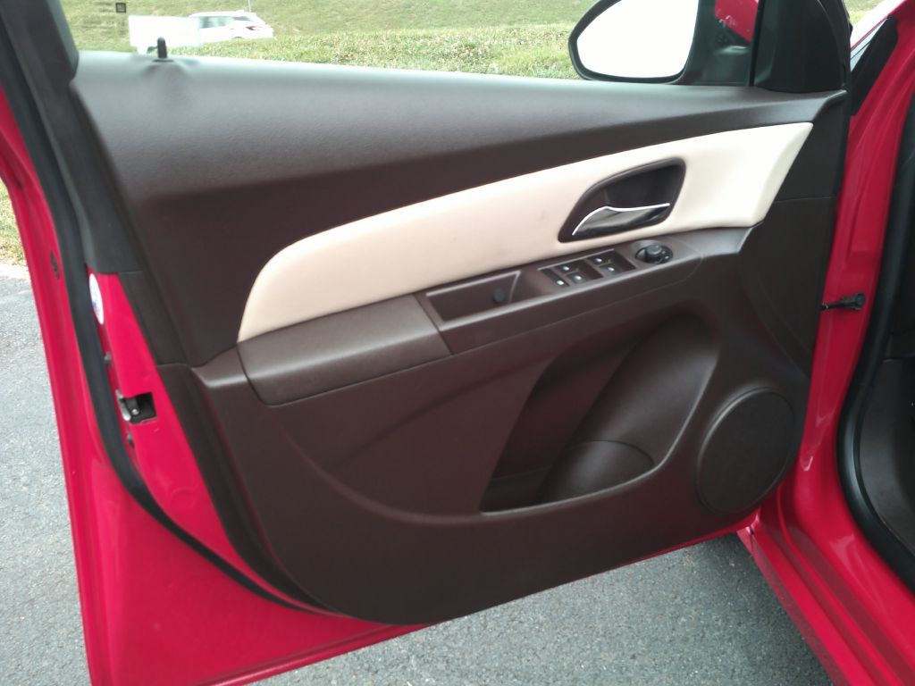 2014 Chevrolet Cruze Image 11