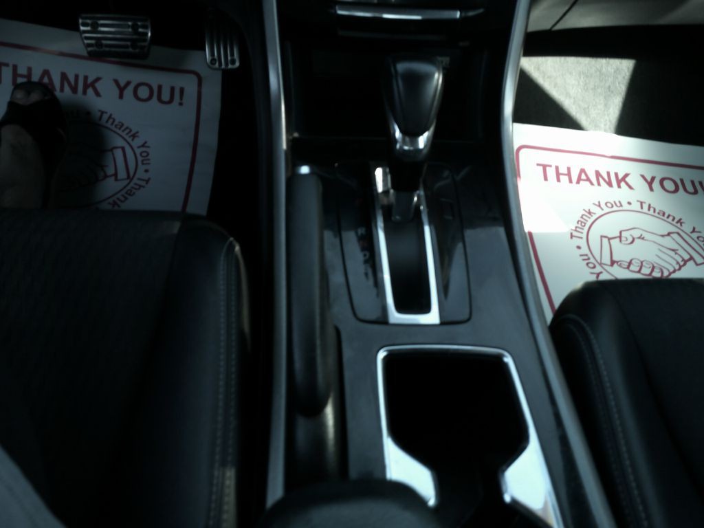 2017 Honda Accord Image 15