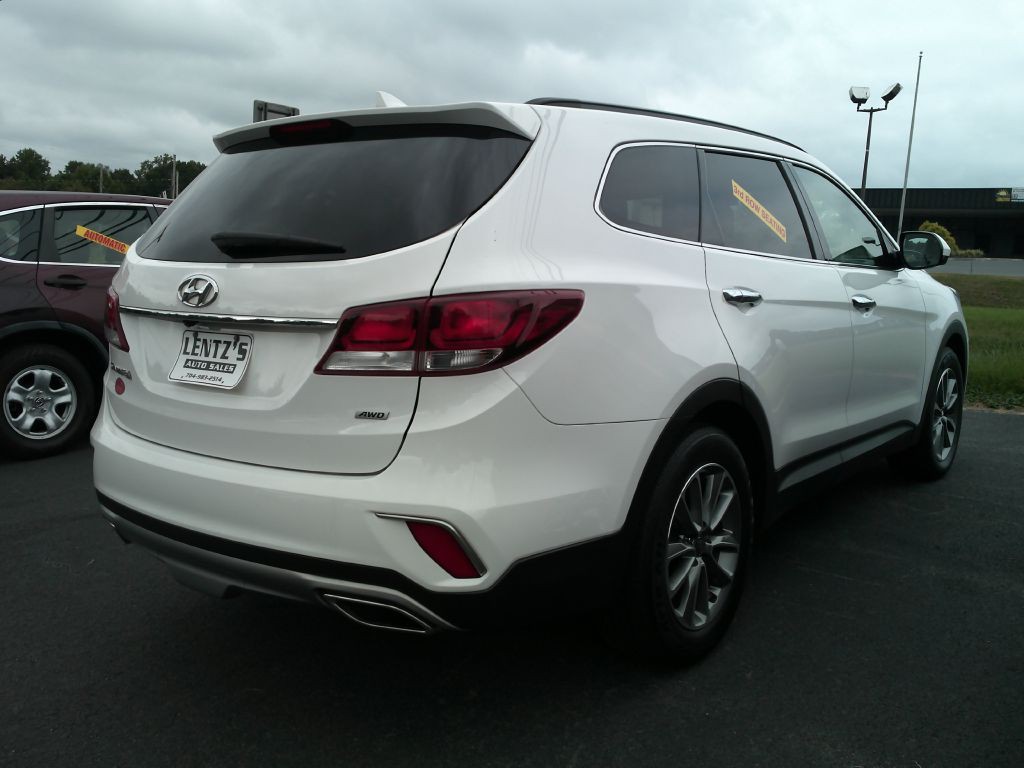 2018 Hyundai Santa Fe Image 4