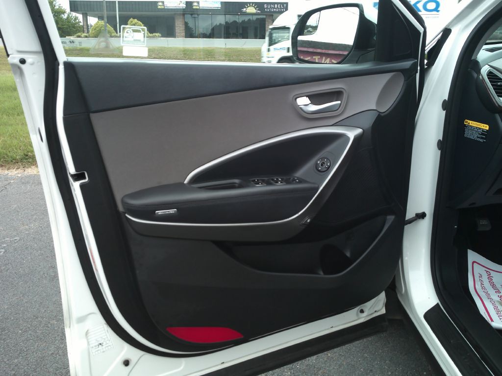 2018 Hyundai Santa Fe Image 8