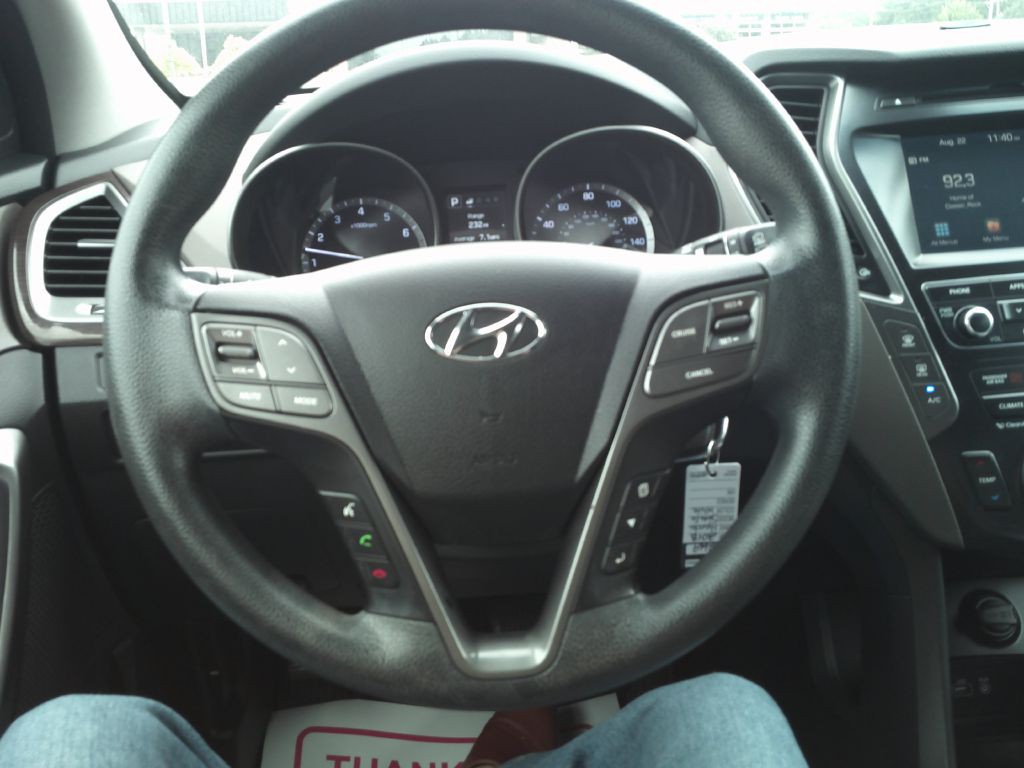 2018 Hyundai Santa Fe Image 10