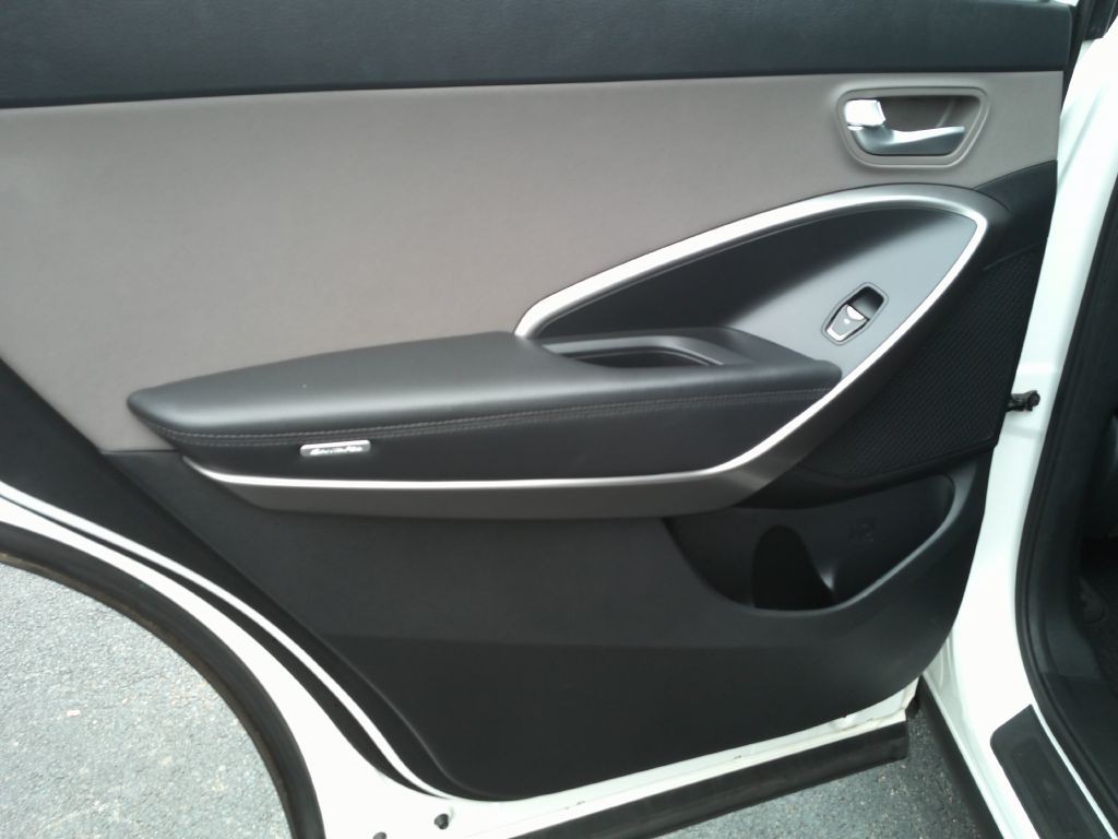 2018 Hyundai Santa Fe Image 20
